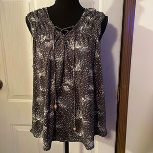 ❤️(2for20)SALE❤️ Maurice’s Sz L Top Sleeveless Grey & White Relaxed Fit
